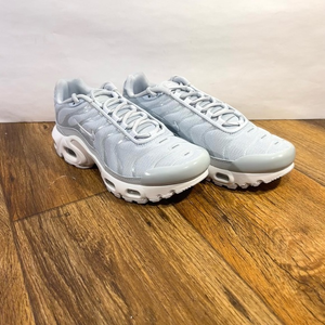 NIKE AIR MAX PLUS GA AURA-AURA-WHITE SZ 4Y 4.5Y CD0609-407 Blue New Without Box